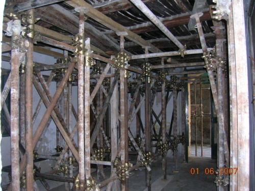 ponteggio di puntellamento
