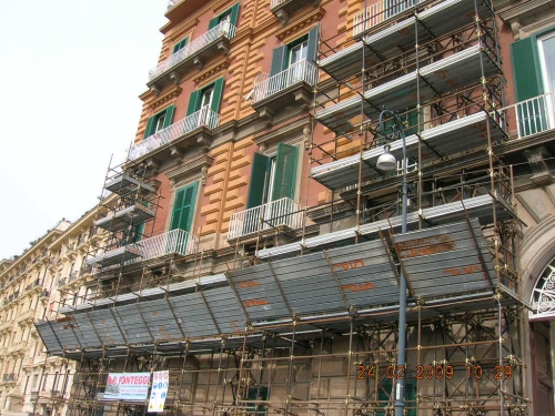 ponteggio parasassi per messa in sicurezza