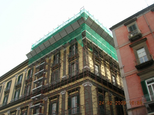 Montaggio ponteggio a NAPOLI