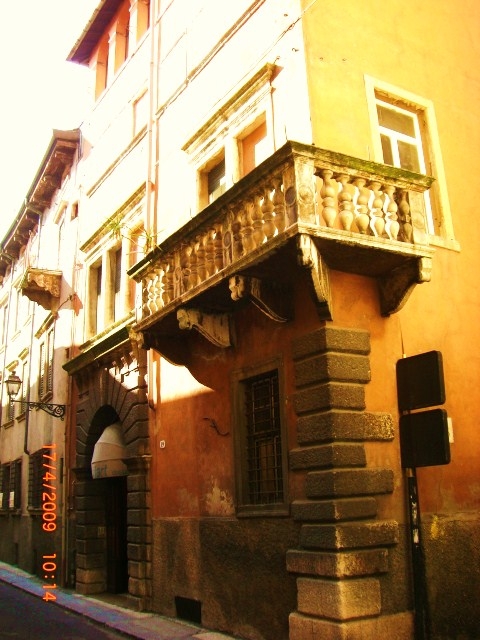 palazzo in Via Duomo, 19