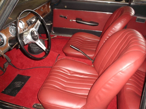 Interni auto in pelle e tessuto alfa romeo