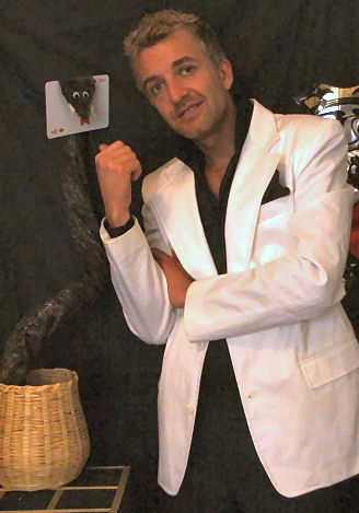 Prestigiatore per spettacolo