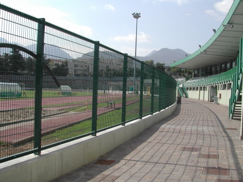 RECINZIONE A NORMA PER IMPIANTI SPORTIVI