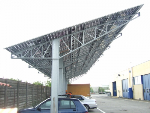 Pensilina fotovoltaica da 24,32 kW