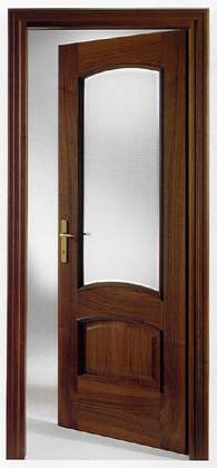 Porta con due bugne lavorate