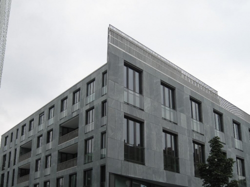 VGH HANNOVER. Rivestimentio esterno e interno in Serpentino sabbiato e spazzolato