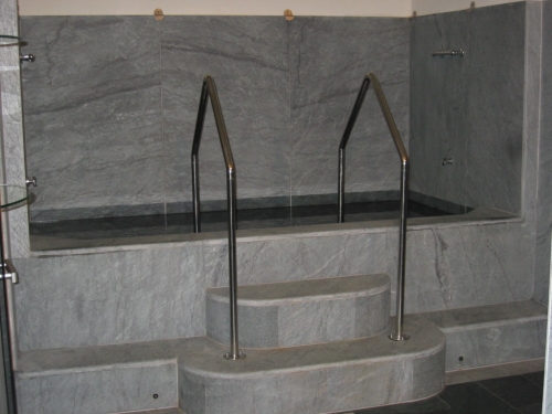 BORMIO TERME - Valtellina. Particolare rivestimento interno