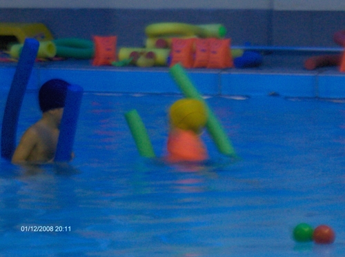 PISCINA