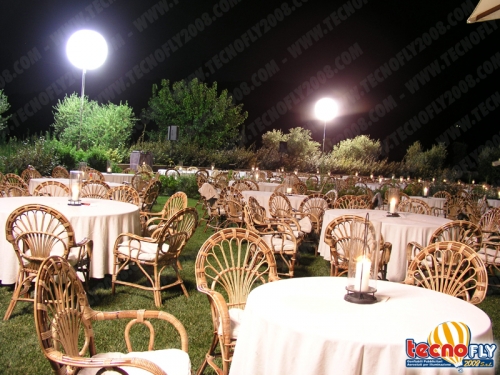 Allestimento di matrimoni con palloni illuminanti