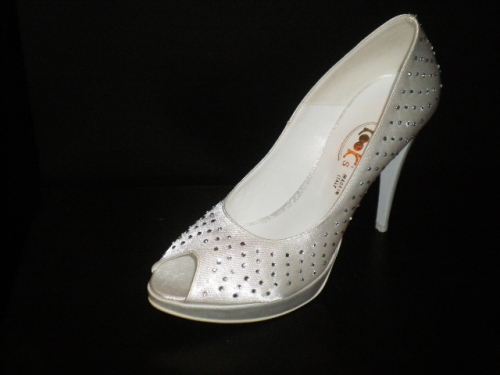 Calzature: produzione e vendita tacchi per scarpe Barletta-Andria-Trani